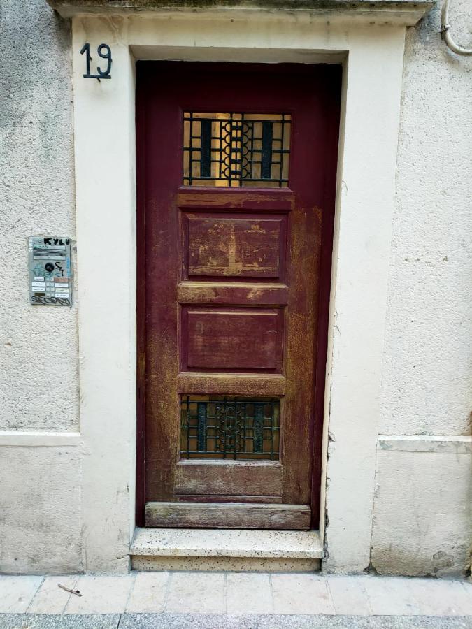 Studio Au Coeur Historique De Montpellier, 2 Personnes Et Wifi Buitenkant foto
